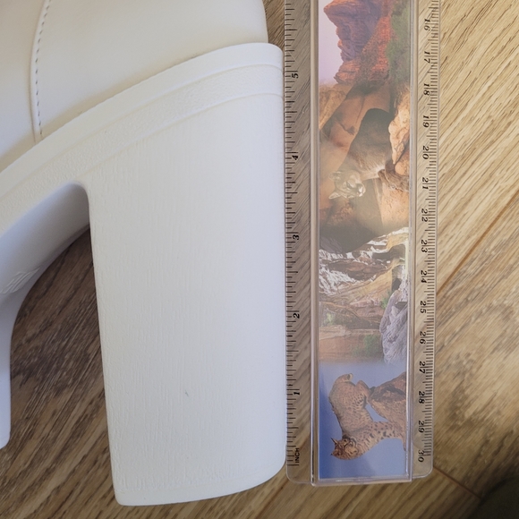 White Platform booties - Picture 9 of 9